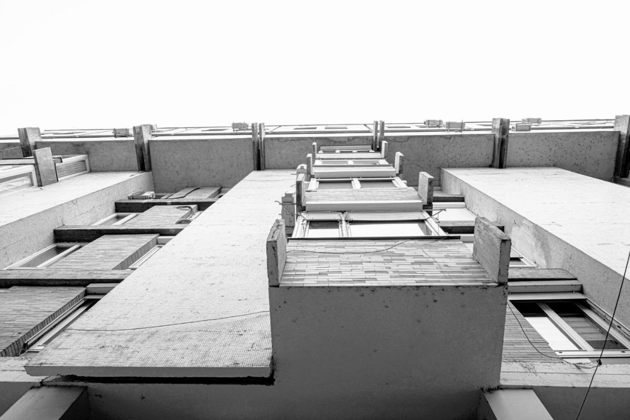 5 Star Central Studio Skopje Ngoại thất bức ảnh