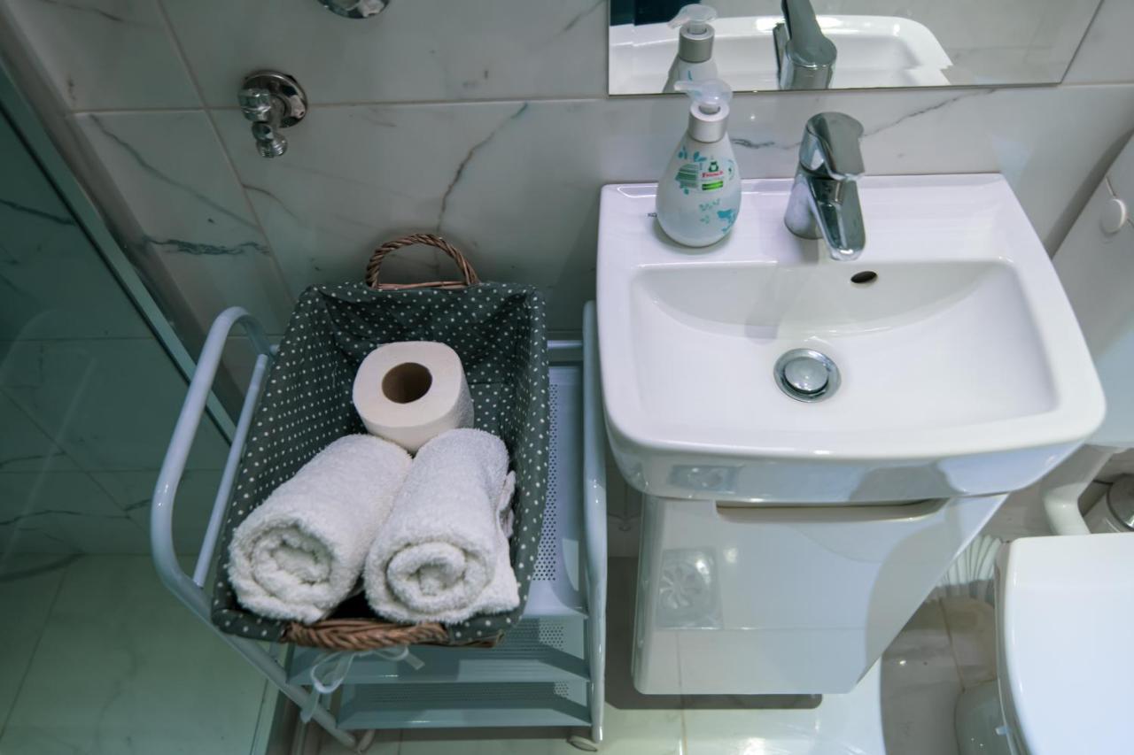 5 Star Central Studio Skopje Ngoại thất bức ảnh