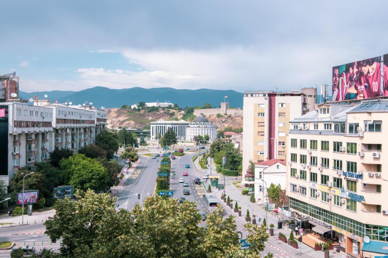 5 Star Central Studio Skopje Ngoại thất bức ảnh