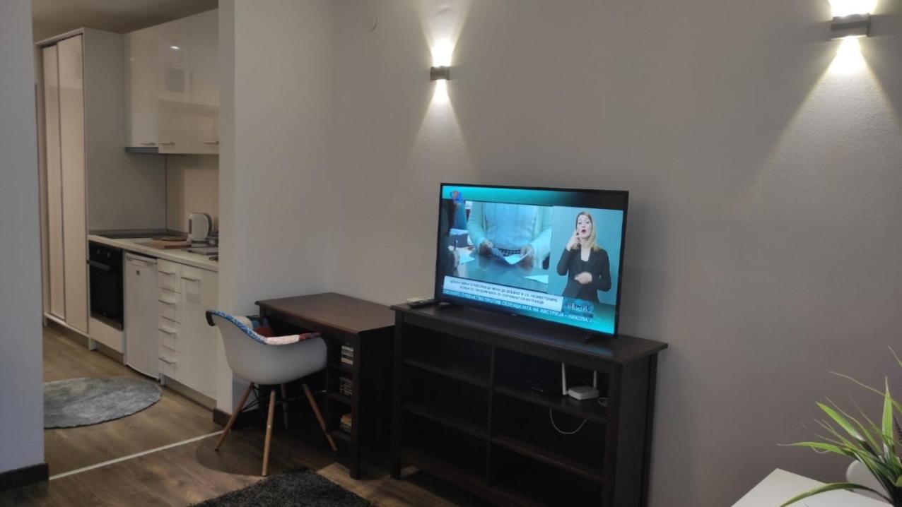 5 Star Central Studio Skopje Ngoại thất bức ảnh